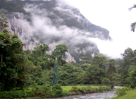 4D3N Mulu Caves + Headhunter Trails